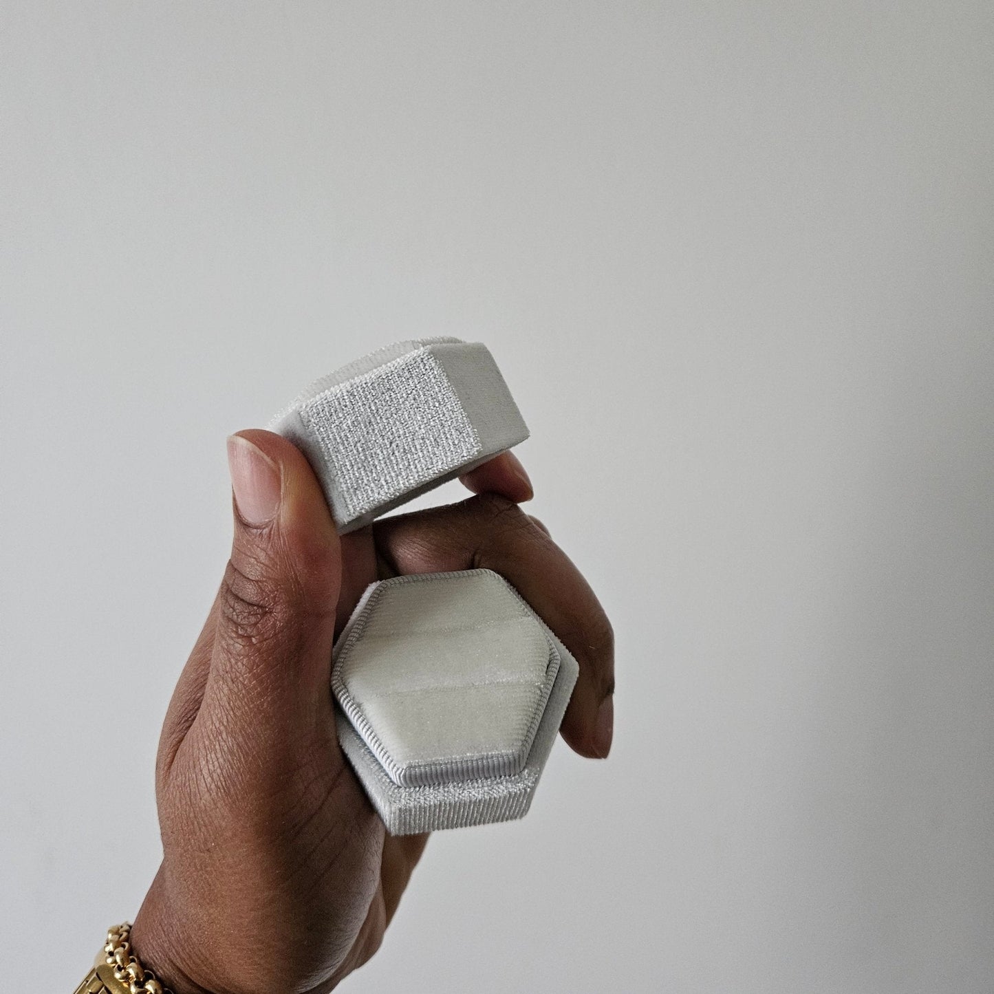 Boîte porte Alliance Personnalisée – Initiales et Date de Mariage Gris - Bel Jewelry and CO