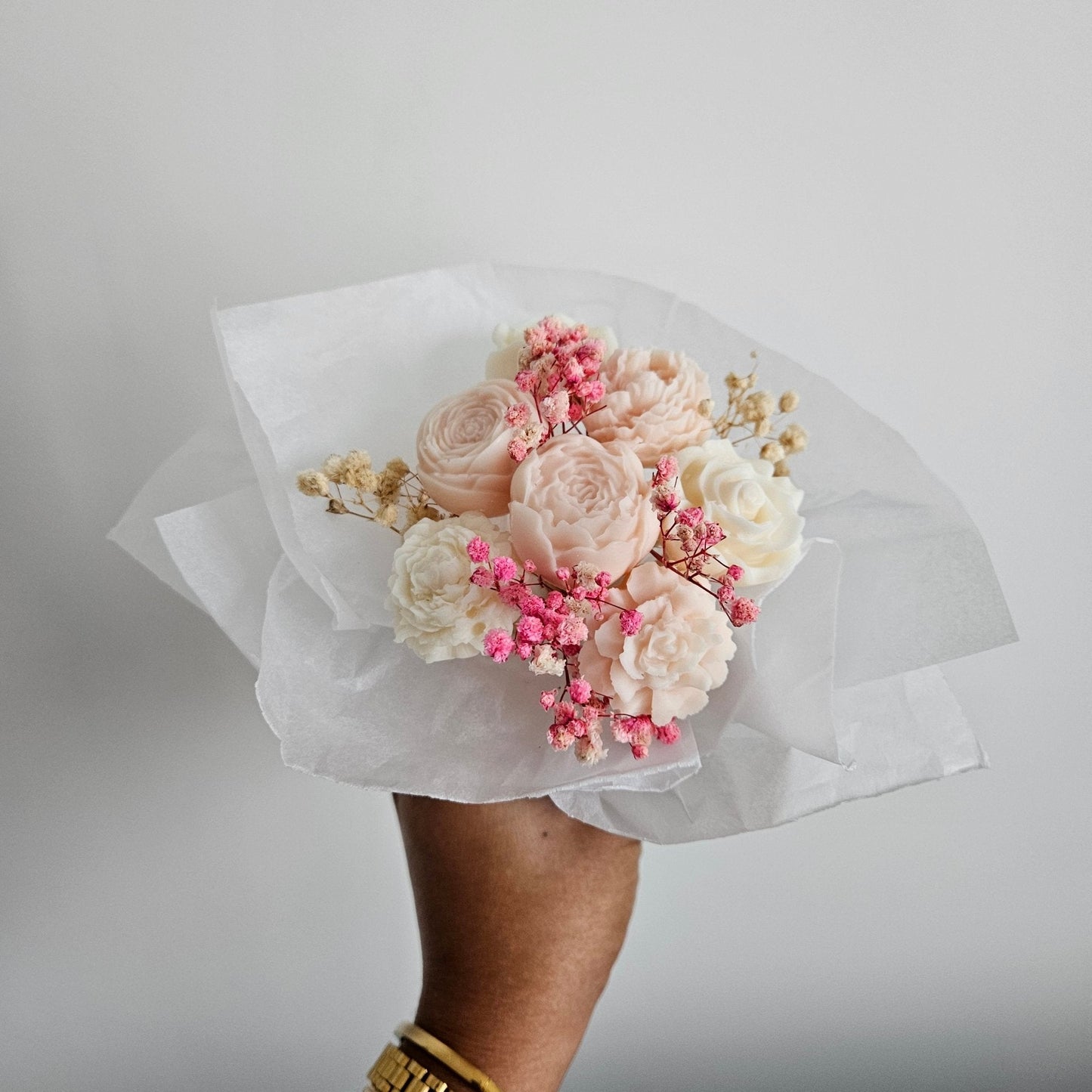 Bouquet de Fleurs Fondants Parfumés avec vase en Jesmonite - Bel Jewelry and CO
