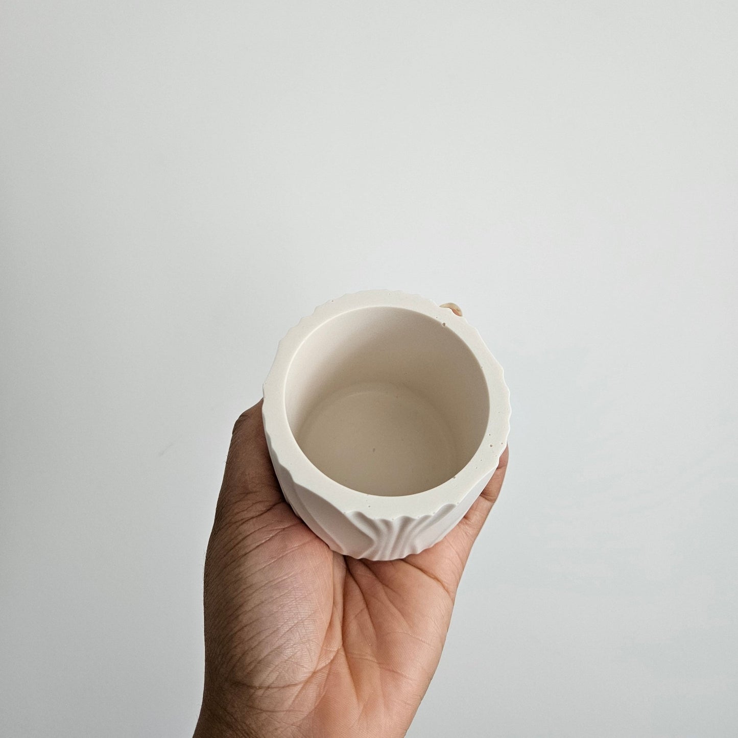 Pot Terra Waves en Jesmonite fait main - Bel Jewelry and CO