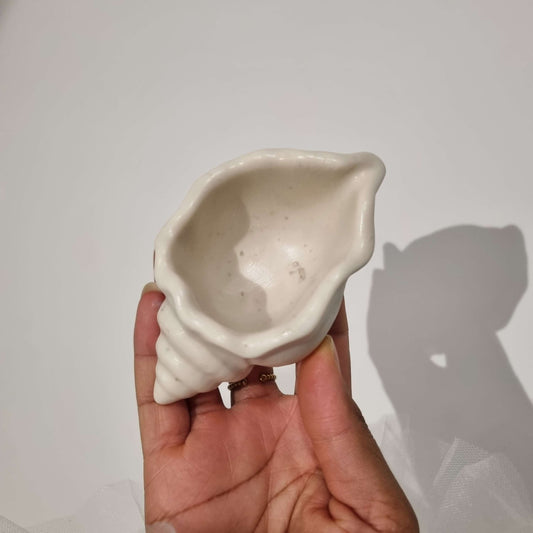 Handmade Jesmonite Small Shell Pot