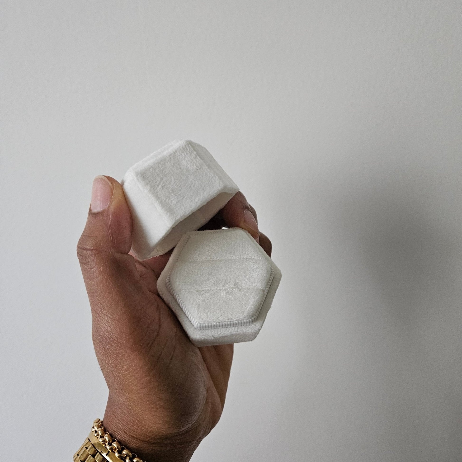 Boîte porte Alliance Personnalisée – Initiales et Date de Mariage Blanc - Bel Jewelry and CO