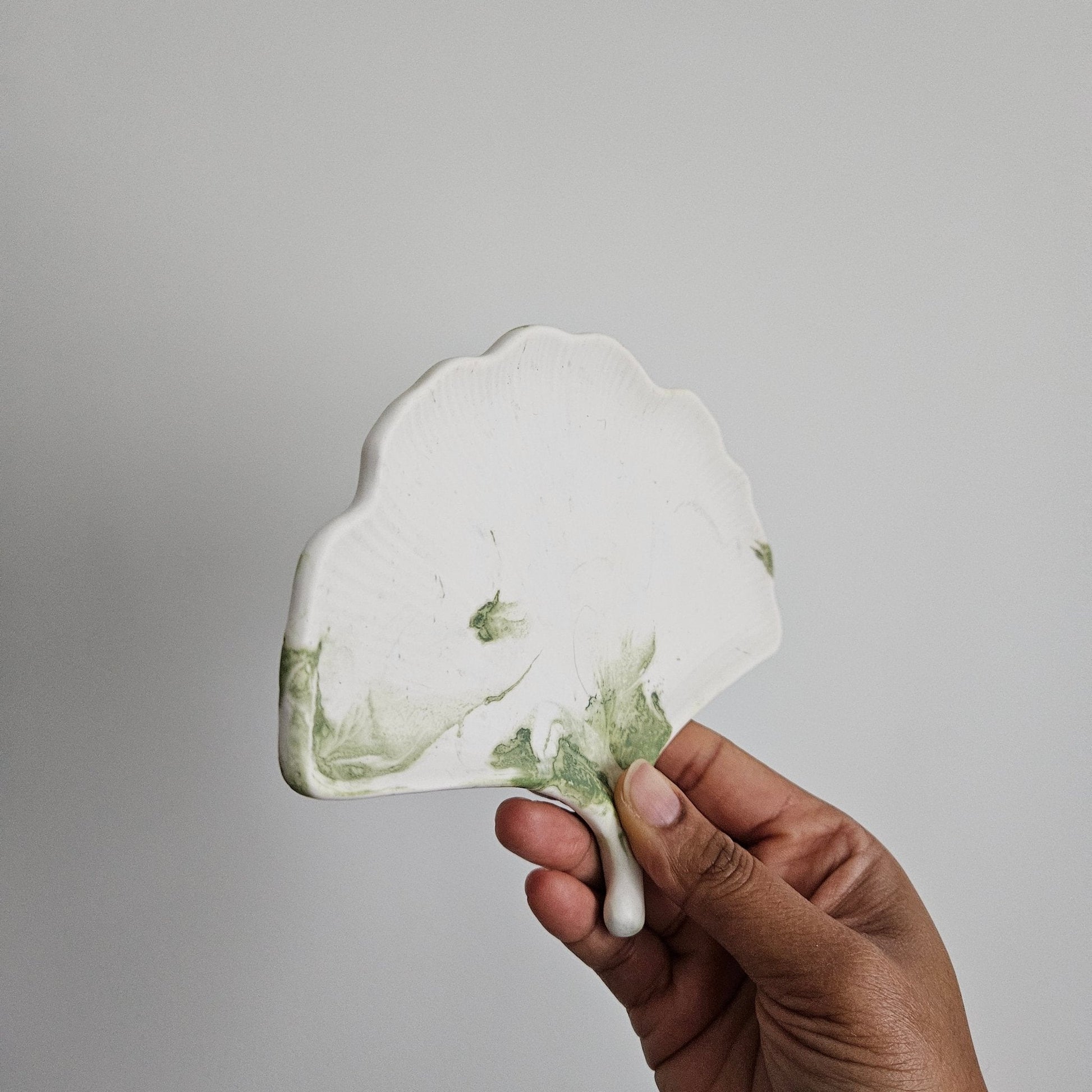 Plateau Feuille en Jesmonite fait main - Bel Jewelry and CO